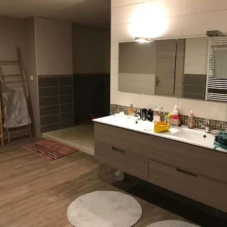 Maison Entiere ,3 Chambres , 6 Couchages Avec Terrasse *