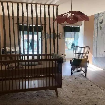 Homestay Maison Entiere ,3 Chambres , 6 Couchages Avec Terrasse